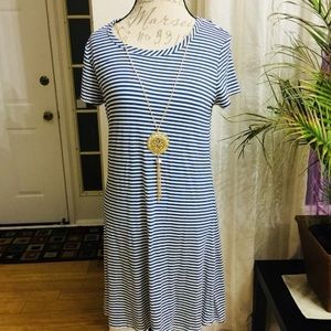 Women’s Top/Dress +Tassel Necklace